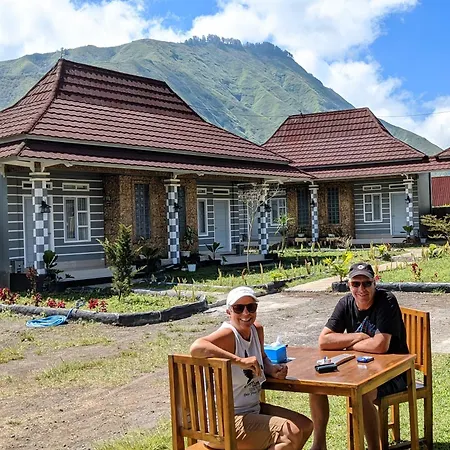 Villa Joglo Sembalun Ceria